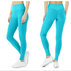 alo yoga alosoft lounge leggings in bright aqua